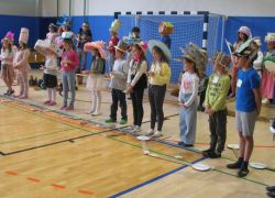bonnet parade 4