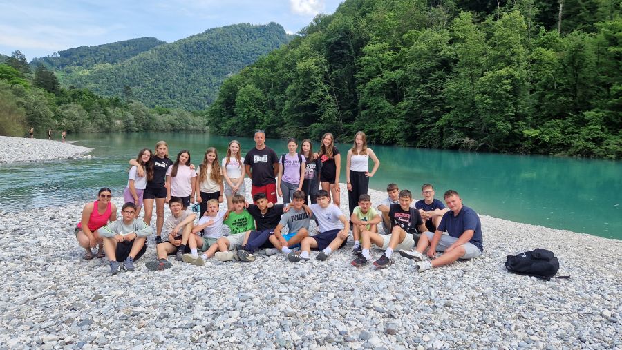 Sopravvivenza, sport e risate: la nostra avventura a Tolmino
